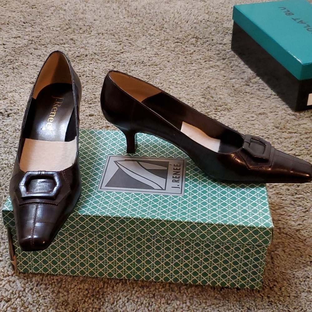 Heels - Picture 2 of 6